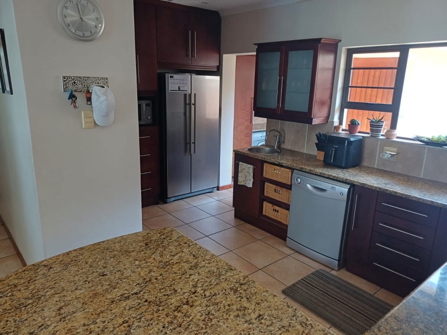 4 Bedroom Property for Sale in Gonubie Eastern Cape